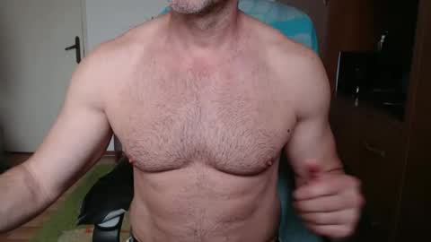 Snapshot of lordofyourdesires chatting on 28, 10, 2025 A online show from 28, 10, 2025