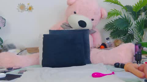 Hi Im Lorena an independent model Im waiting for you for any craziness you dream of... online show from 7, 3, 2025