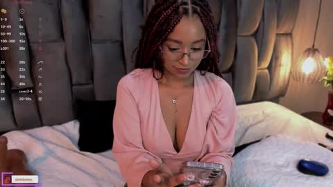 Snapshot of lorena_vieira_ chatting on 16, 2, 2025 Lorena Vieira online show from 16, 2, 2025