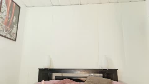 Loretahorny25 online show from 5, 7, 2026