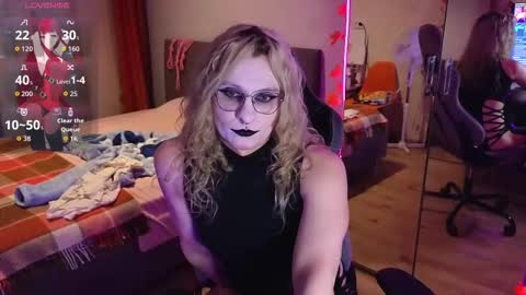 Lori -----------------------------------    online show from 15, 10, 2025