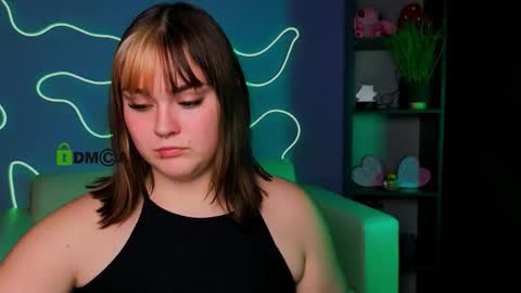 Lora for u online show from 26, 11, 2025