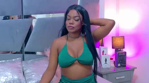 Snapshot of lorraine_johnson chatting on 27, 2, 2026 lorraine_johnson online show from 27, 2, 2026