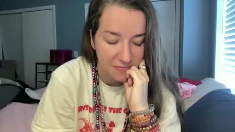 lothlori online show from 19, 2, 2026