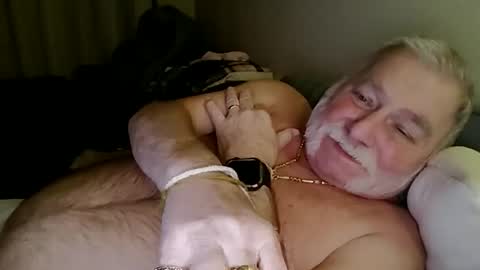 Snapshot of louis_chokdee chatting on 3, 12, 2025 louis_chokdee online show from 3, 12, 2025