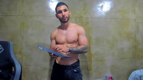 Louis online show from 4, 3, 2025