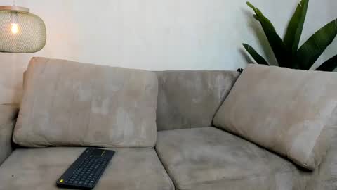 Louis online show from 12, 3, 2025