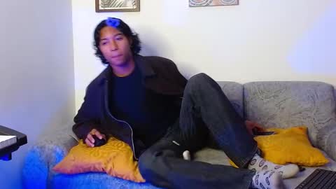 Louis Valdz online show from 20, 1, 2025