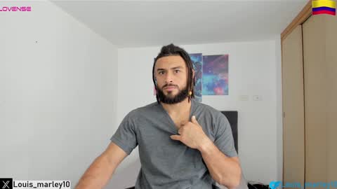 louis_marley_ online show from 12, 1, 2025