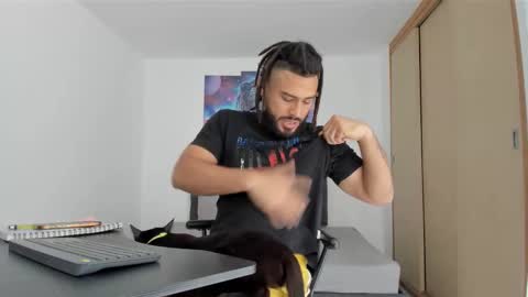 louis_marley_ online show from 18, 2, 2025