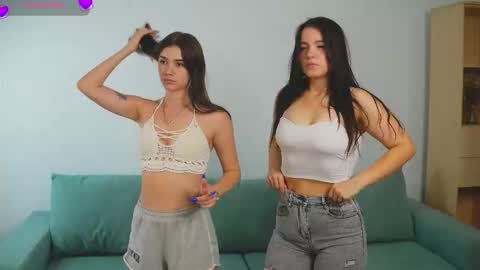 Snapshot of louriezita chatting on 9, 9, 2025 Brook and Del online show from 9, 9, 2025