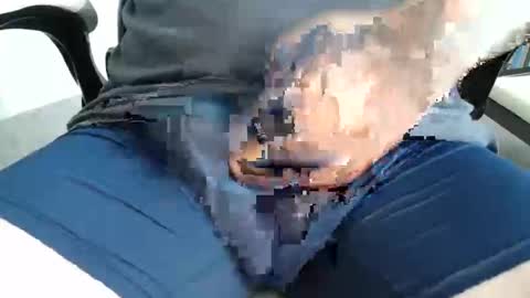 Snapshot of love2c2c2 chatting on 2, 2, 2026 love2c2c2 online show from 2, 2, 2026