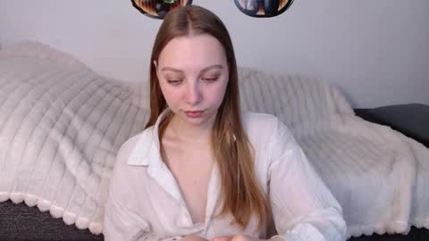 love bella  online show from 6, 4, 2026