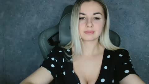 Megane online show from 2, 3, 2025