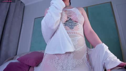 Lola online show from 10, 1, 2025