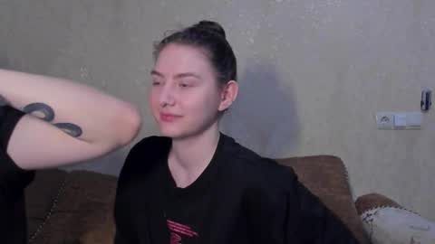 Snapshot of love_lina_muuur chatting on 23, 2, 2026 LINA online show from 23, 2, 2026