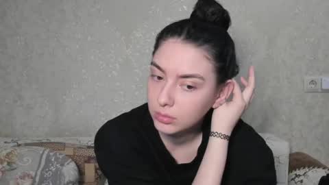 Snapshot of love_lina_muuur chatting on 19, 4, 2026 LINA online show from 19, 4, 2026