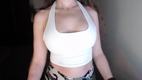 LoVe On  online show from 8, 12, 2024