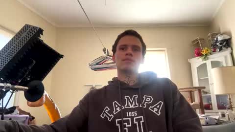 love stretch online show from 28, 10, 2025