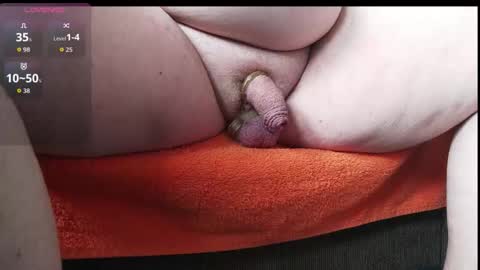 Snapshot of lovebear_one chatting on 19, 4, 2026 LoveBear online show from 19, 4, 2026