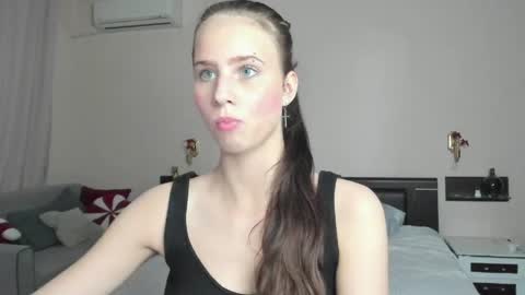 Snapshot of lovebettie chatting on 9, 6, 2026 Elisabette online show from 9, 6, 2026