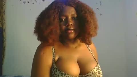Snapshot of lovecumsluttie chatting on 1, 10, 2025 mila online show from 1, 10, 2025