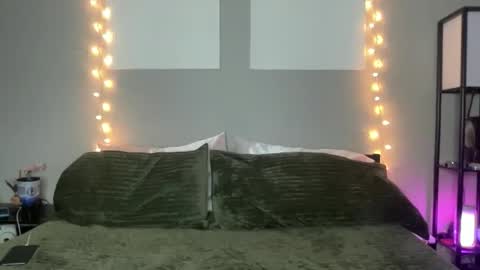 Olivia Rose online show from 6, 2, 2026