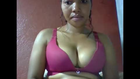 Snapshot of loveinlife750427 chatting on 18, 2, 2026 loveinlife750427 online show from 18, 2, 2026