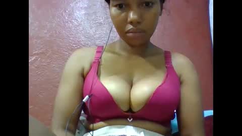 Snapshot of loveinlife750427 chatting on 27, 2, 2026 loveinlife750427 online show from 27, 2, 2026