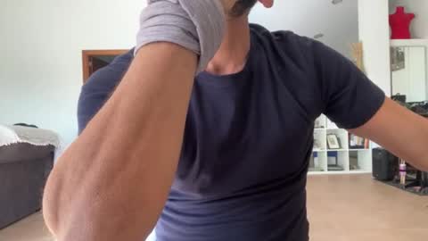 Loveisperfect online show from 1, 11, 2025