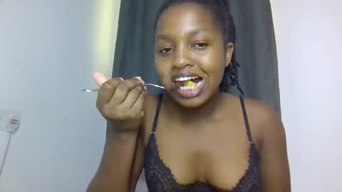 lovelbrownie online show from 25, 4, 2026