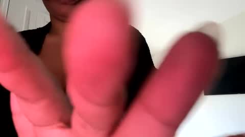 Love online show from 9, 1, 2025