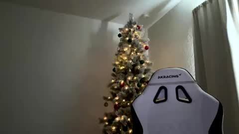 Love online show from 3, 12, 2025