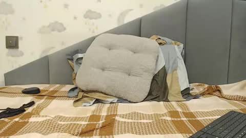 lovellykitty online show from 22, 1, 2025