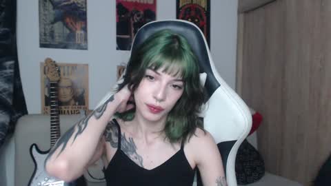 Cassie online show from 5, 1, 2025