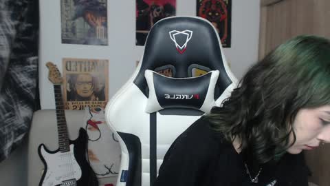 Cassie online show from 7, 1, 2025