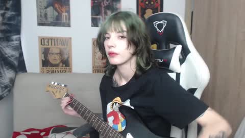 Cassie online show from 19, 1, 2025