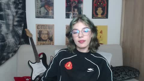 Cassie online show from 8, 2, 2025