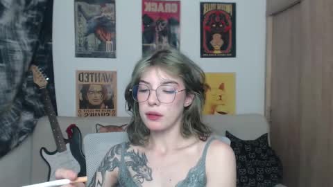 Cassie online show from 22, 2, 2025