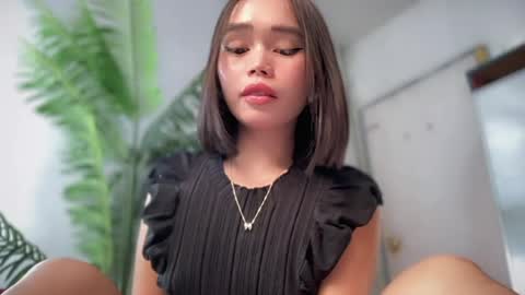 lovely_cittie18 online show from 12, 4, 2026