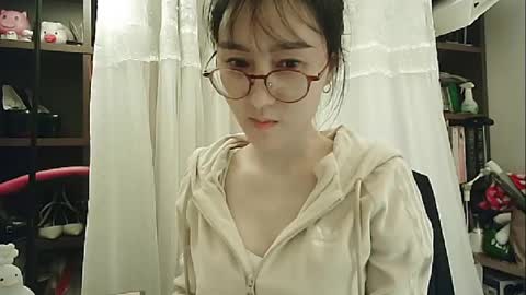 Snapshot of lovely_dana chatting on 3, 1, 2025 DANA KIM online show from 3, 1, 2025