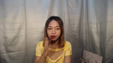 Snapshot of lovely_lianne chatting on 3, 10, 2025 lovely_lianne online show from 3, 10, 2025