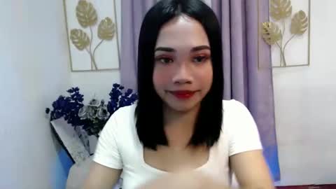 lovely_lianne online show from 23, 11, 2025