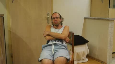 Lou online show from 9, 9, 2025