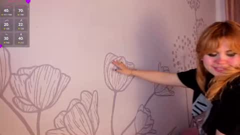 Snapshot of lovely_paris_01 chatting on 7, 7, 2026 Paris Rose online show from 7, 7, 2026