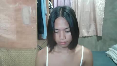 lovely_yvoneslutty online show from 12, 1, 2026