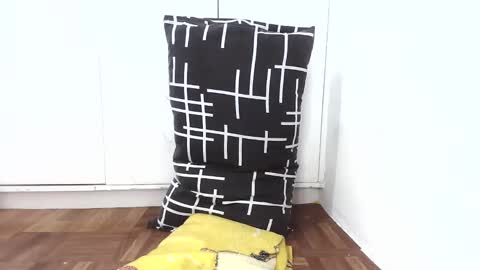 lovelyasian_babe online show from 22, 2, 2025