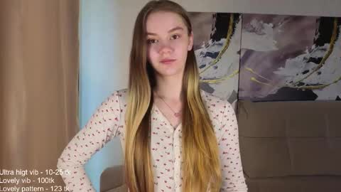 lovelygracee online show from 28, 10, 2025