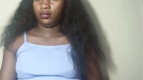 lovelylarra online show from 13, 3, 2026