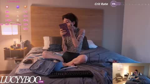 lovelylittlelucyy online show from 13, 10, 2025